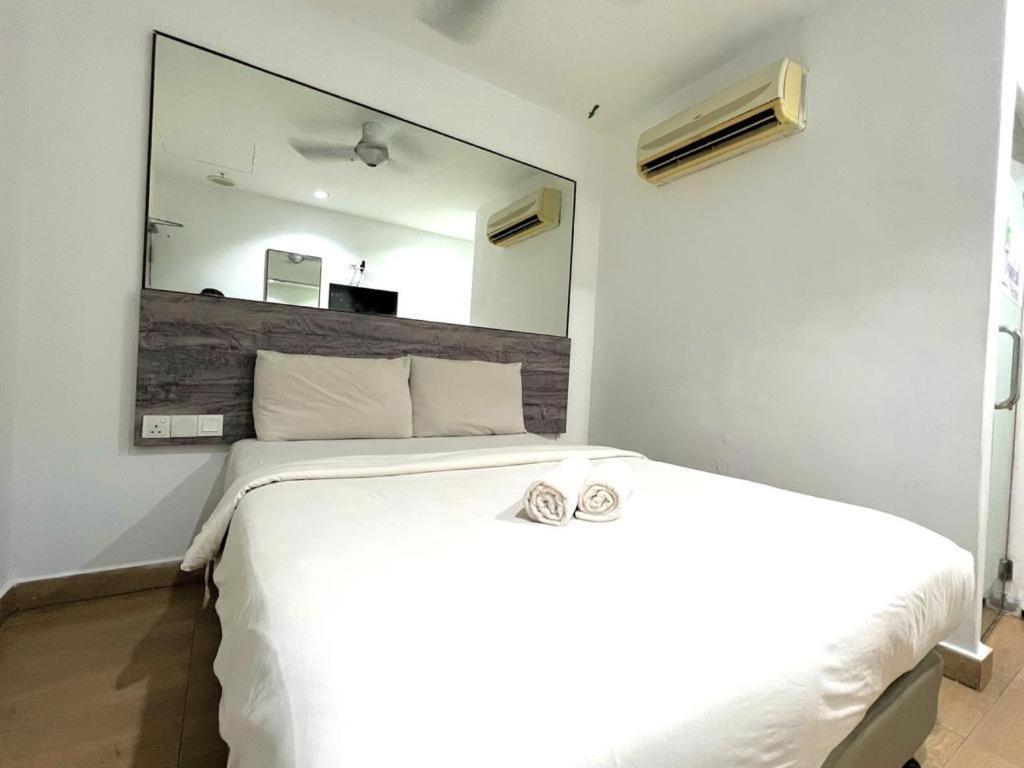 Tropical Hotel Kota Damansara Petaling Jaya Buitenkant foto